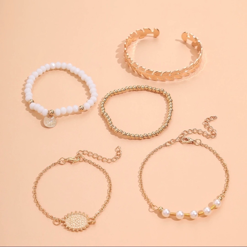 🆕 Luna Assorted Chic Bracelet Set - Picture 3 of 3